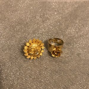 Costume jewelry gold tone rings 💛💛